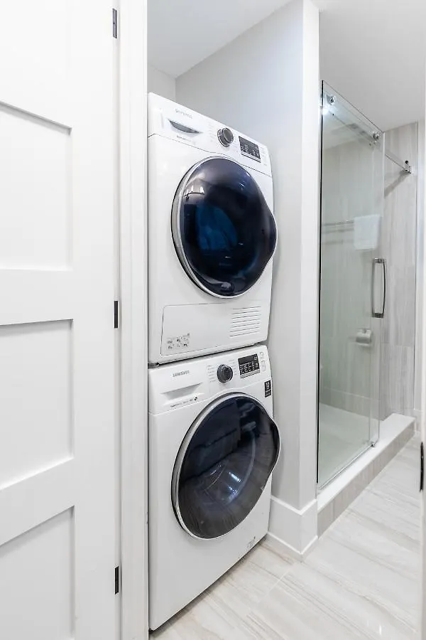 Apartment Fancy Downtown House With Hot Tub & Bbq By Globalstay Toronto