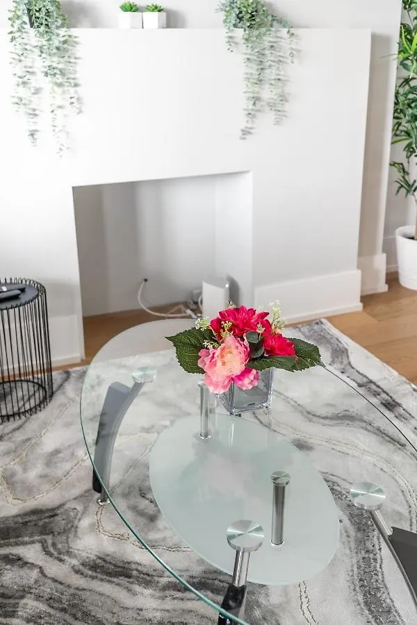 Fancy Downtown House With Hot Tub & Bbq By Globalstay Toronto 0*,  Canada
